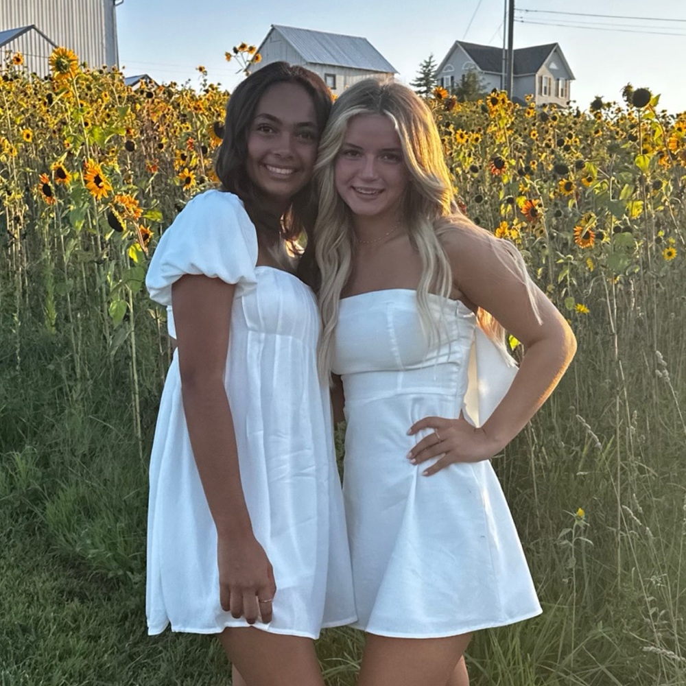 Meet your Posher, Dominique